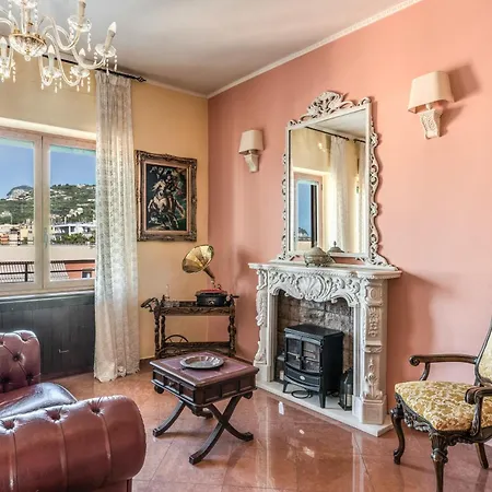 La Musica In The Heart Of Sorrento, 100 M From Station Appartement *